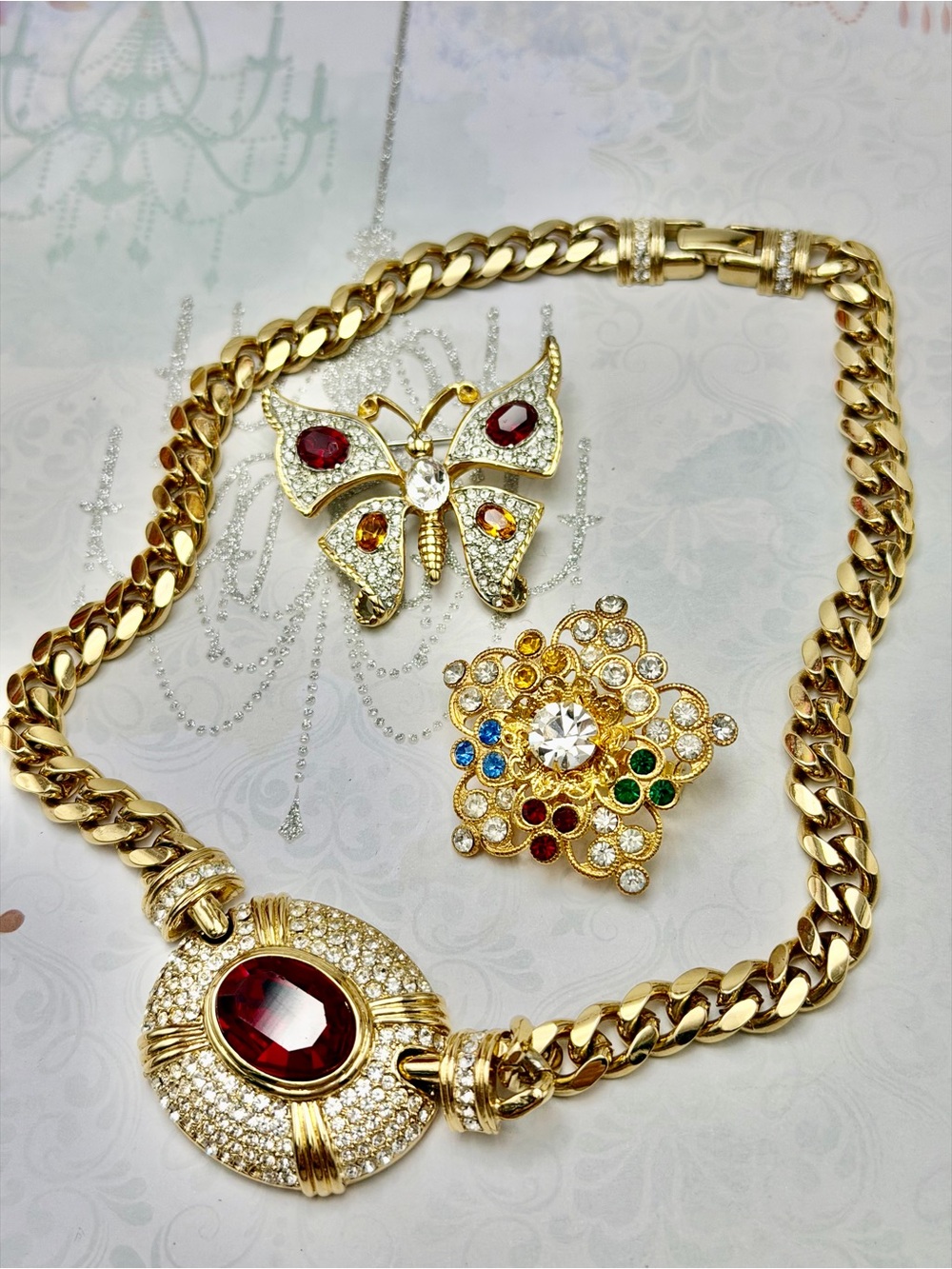 Sparkling Gems Brooches and Necklace lot